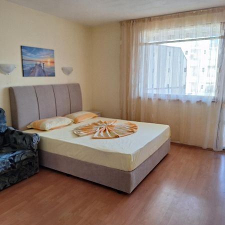 Primorski Briz Guest House Primorsko Luaran gambar