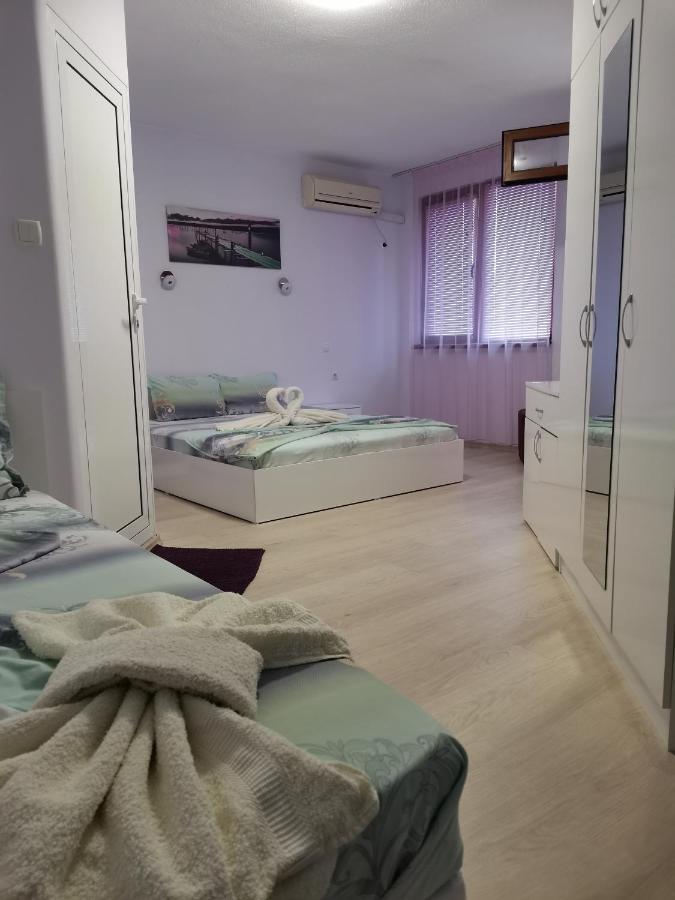 Primorski Briz Guest House Primorsko Luaran gambar