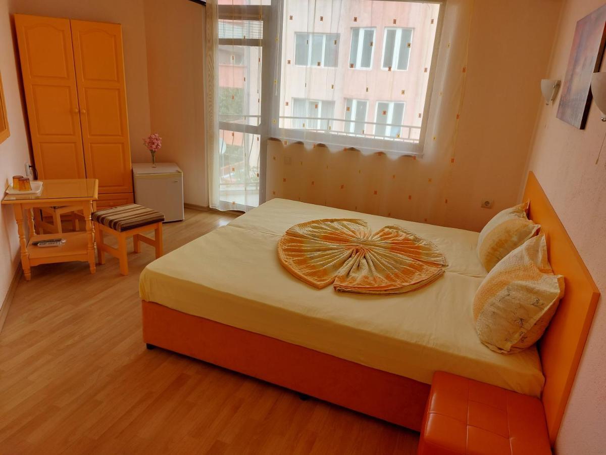 Primorski Briz Guest House Primorsko Luaran gambar